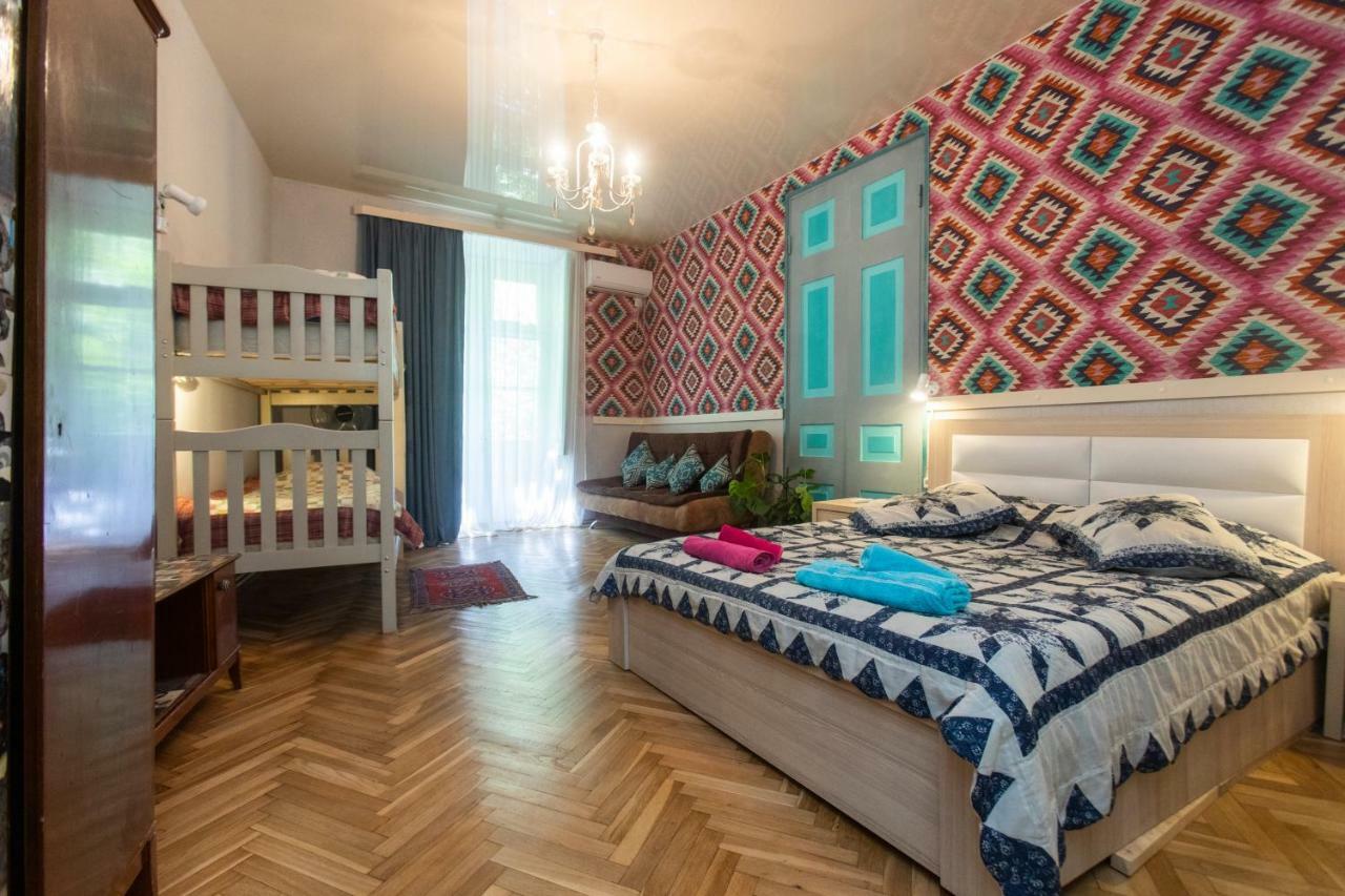 Private Apartment In The Center Of Old Tbilisi Buitenkant foto